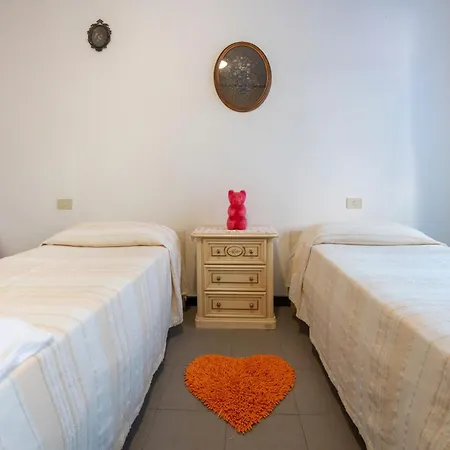 253 - Casa Bosco - Centro Di Sestri, 300m Dalla Baia Del Silenzio Apartment